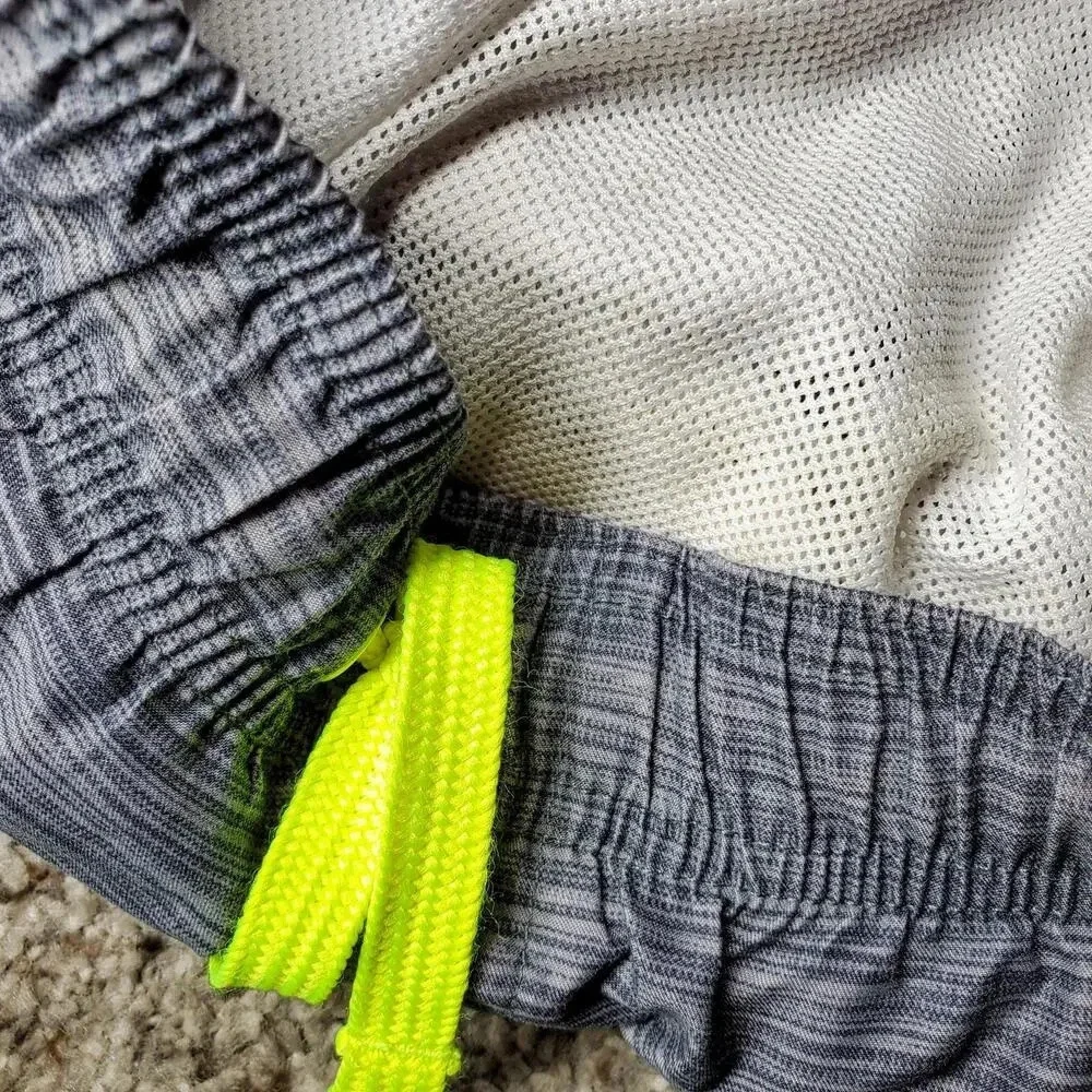 Wonder Nation Size Small 6-7 Boys Swim Trunks Board Shorts EUC Gray Lime Green